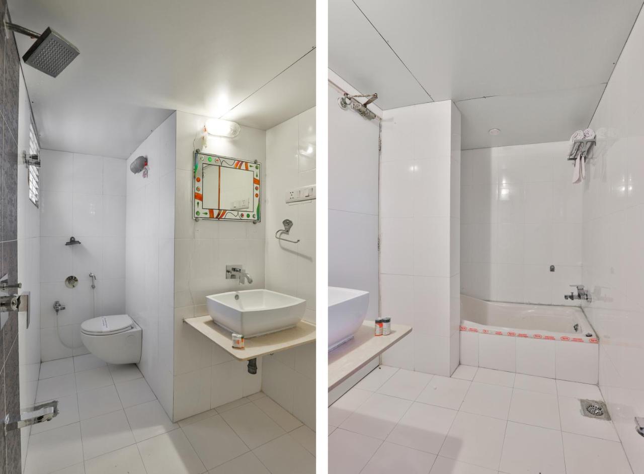 אחמדאבאד Oyo 2351 Hotel Golden Plaza מראה חיצוני תמונה